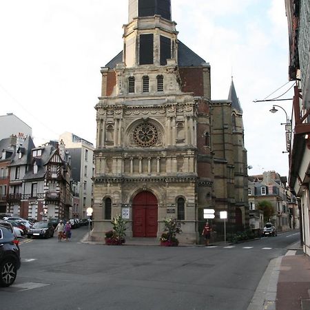 Studio En Plein Coeur De Trouville Buitenkant foto