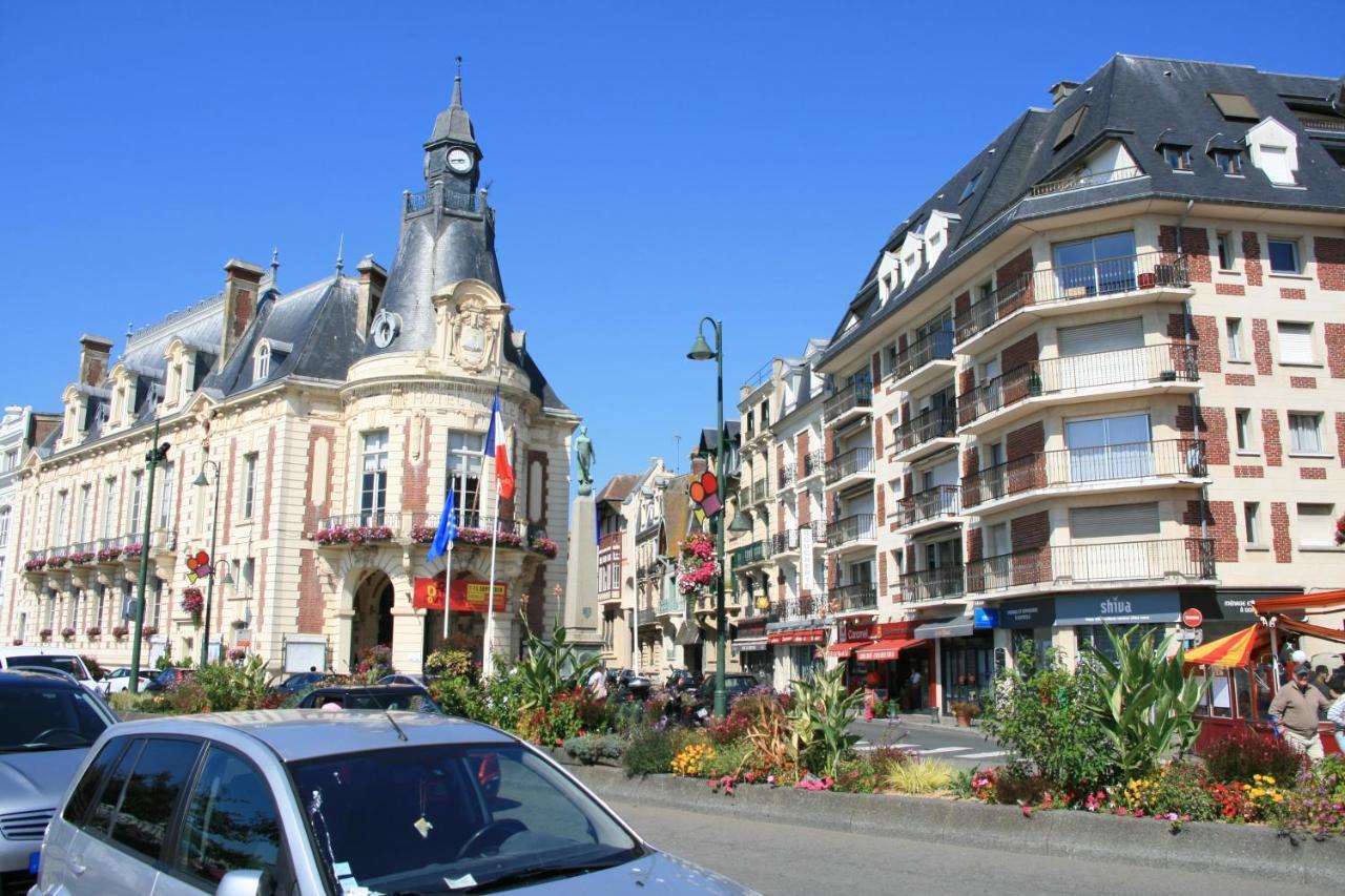 Studio En Plein Coeur De Trouville Buitenkant foto